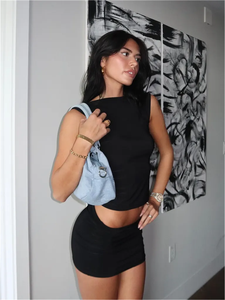 Lifestyle · Chic Hallway Pose, example 4 of 5