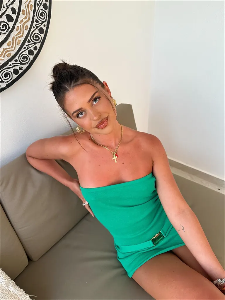 Lifestyle · Green tube dress lounge, example 2 of 2