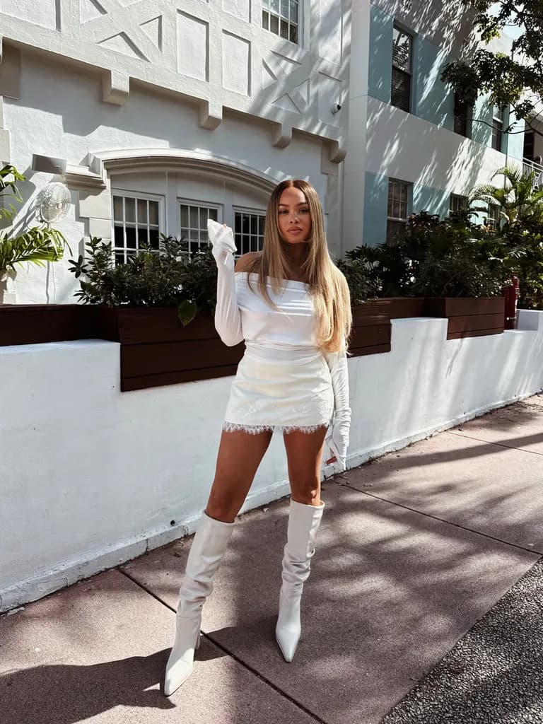 Luxury · City sidewalk glam, example 2 of 2