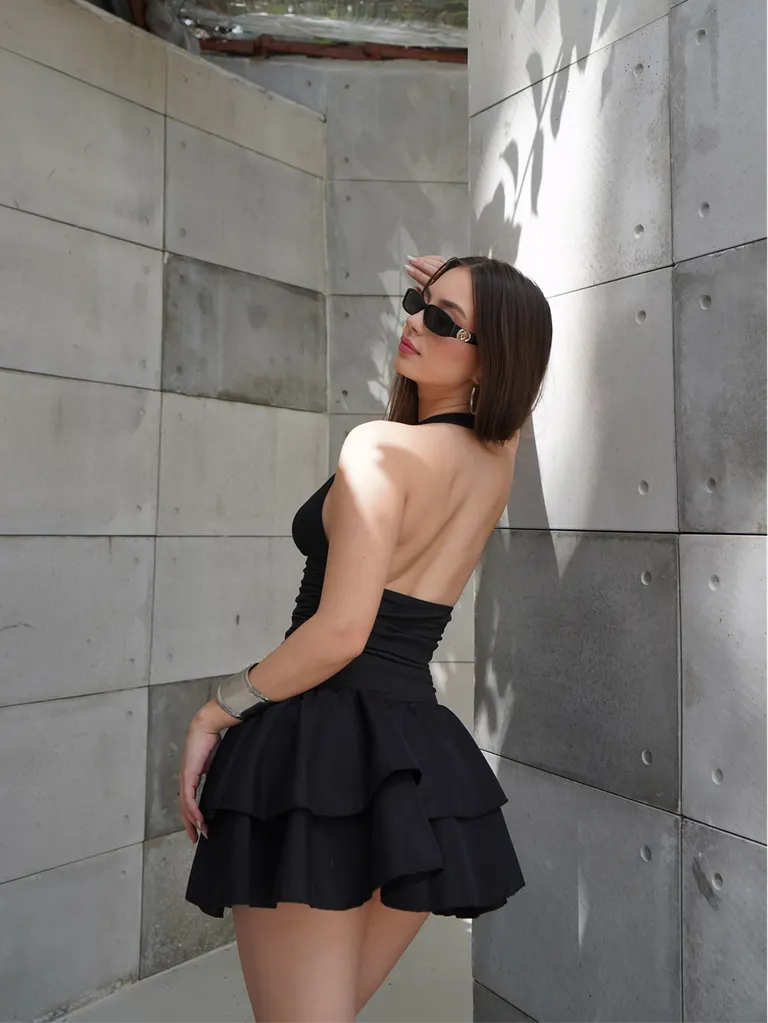 Luxury · Minimalist Concrete Chic, example 3 of 8