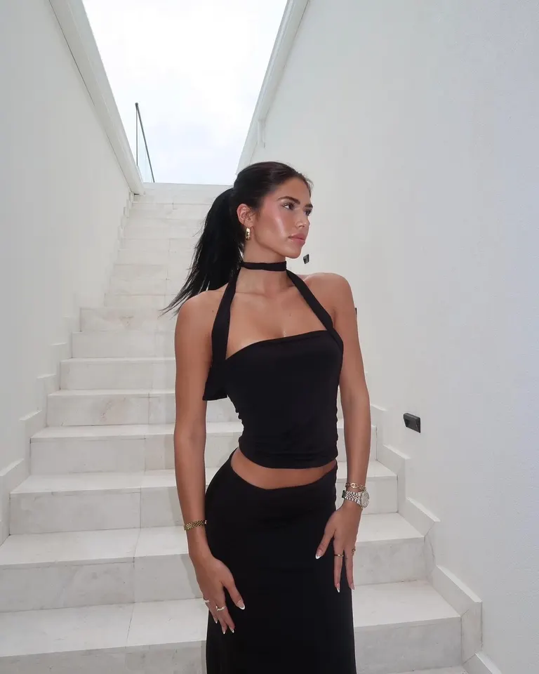 Luxury · Minimalist Staircase Glam, example 2 of 4