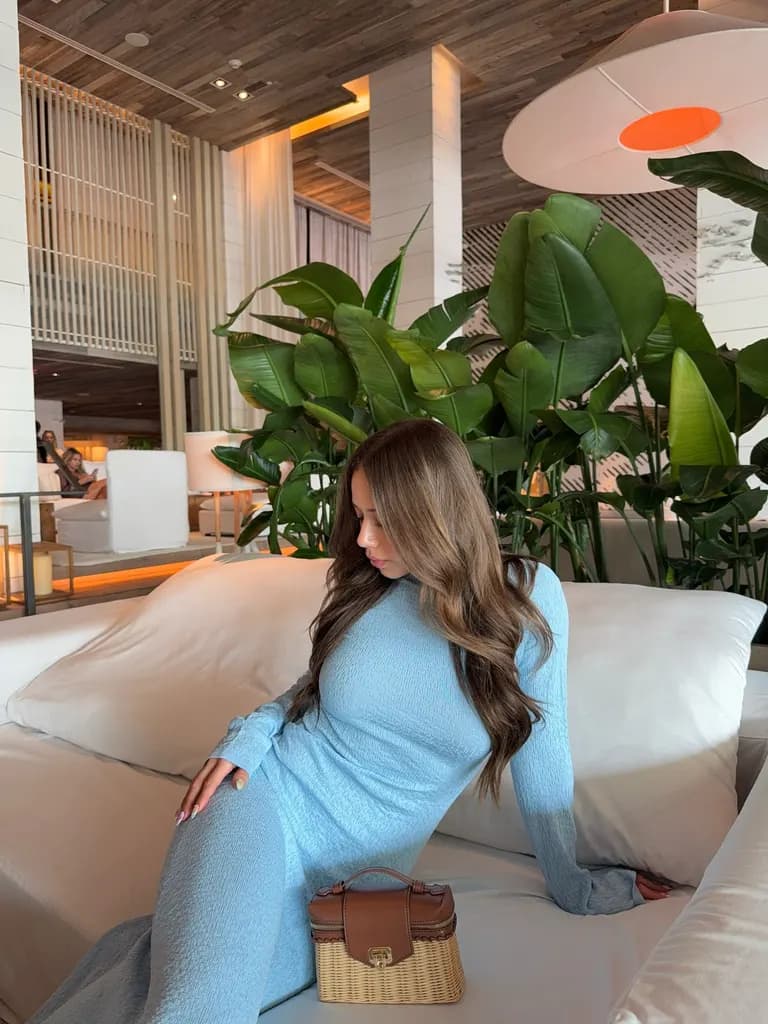 Luxury · Luxury Resort Lounge, example 5 of 5