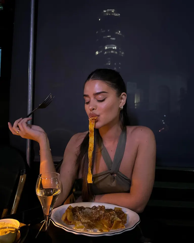 Luxury · Chic dinner date, example 2 of 3