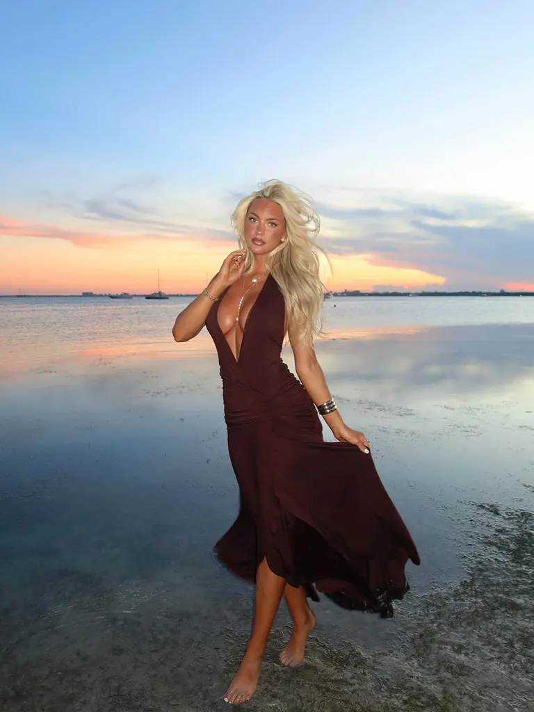 Lifestyle · Sunset beach elegance, example 4 of 5