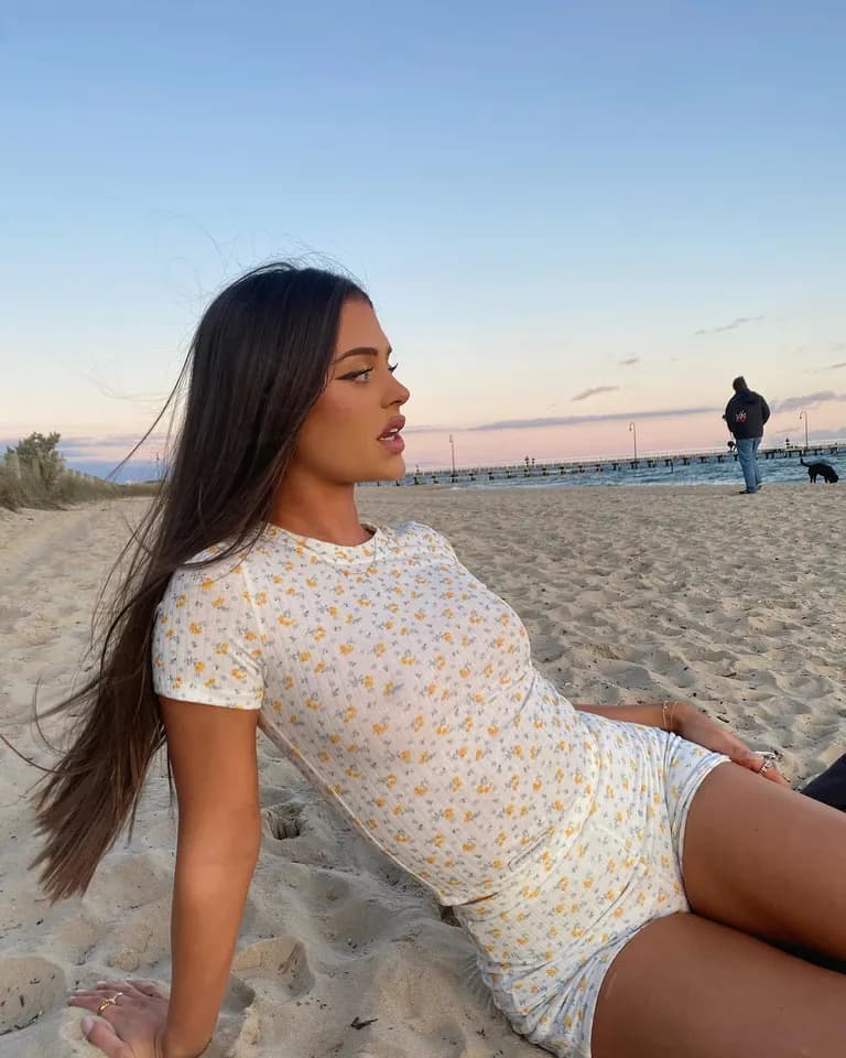 Girl next door · Sunset beach lounge, example 4 of 5
