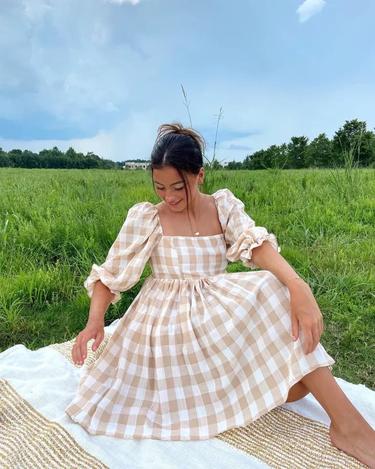 Lifestyle · Summer Meadow Picnic, example 4 of 5