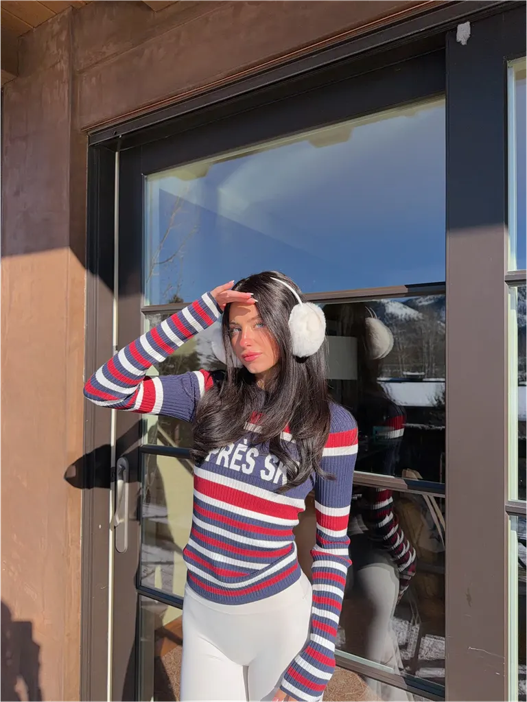 Seasonal · Sunny Apres Ski, example 3 of 4