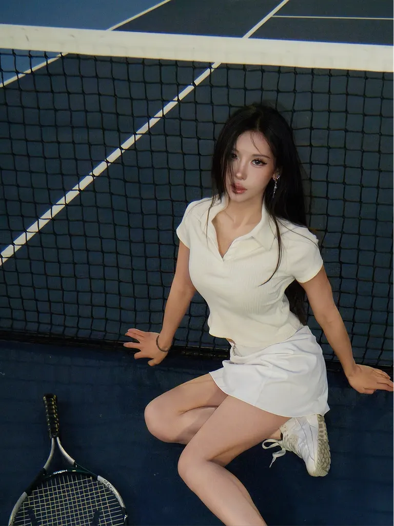 Sports · Courtside Tennis Break, example 3 of 3